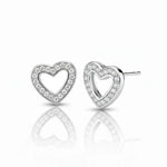 Zarte Herz-Ohrstecker aus glänzendem 925 Sterling Silber, besetzt mit funkelnden Zirkonia-Steinen in offenem Herzdesign – eleganter Schmuck für Damen.