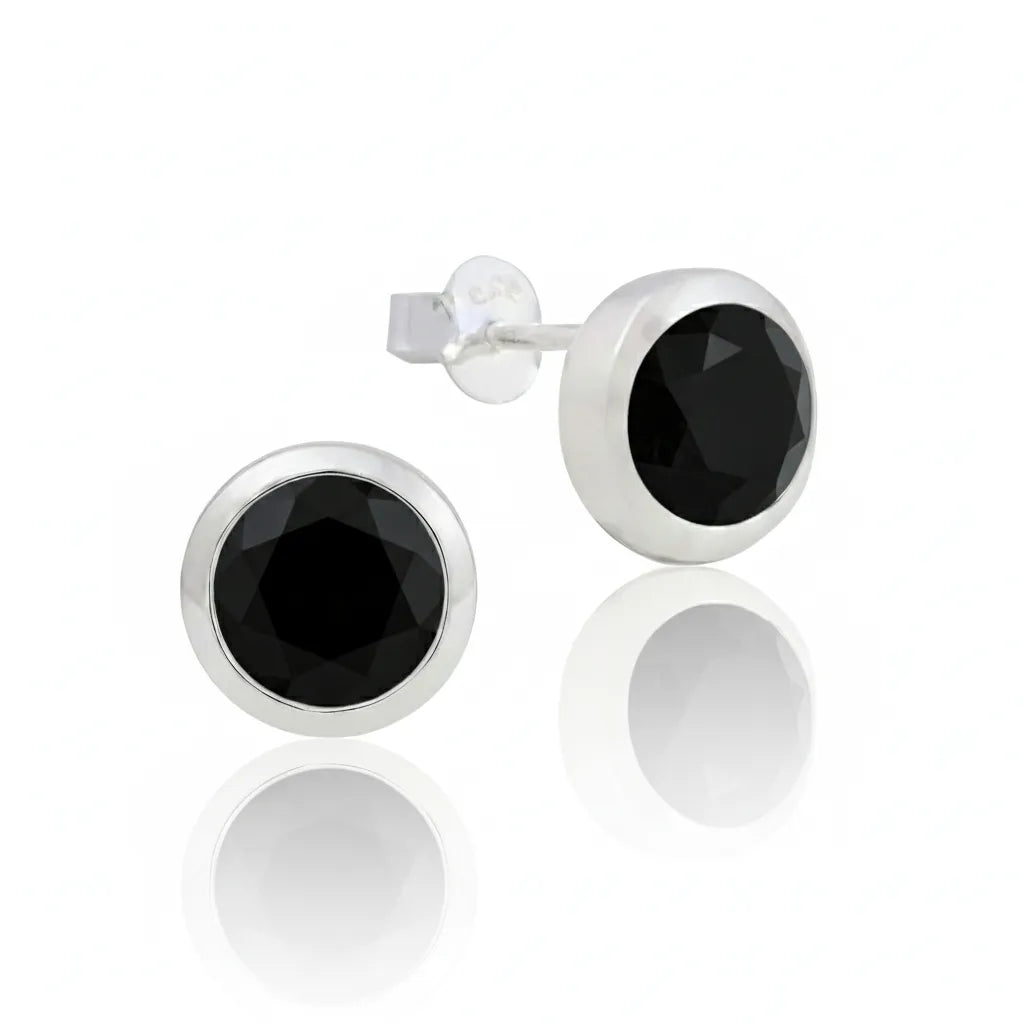 Elegante Damenohrstecker aus 925er Sterlingsilber mit rundem Onyx Edelstein.