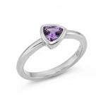 Damenring aus 925er Sterlingsilber mit Amethyst in Triangleform