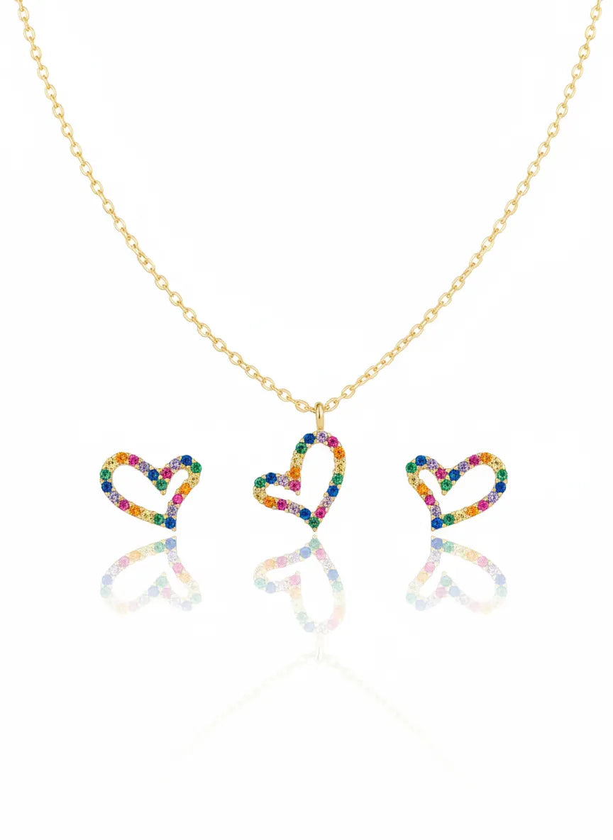 Vergoldetes Schmuckset aus 925 Sterling Silber mit bunter Herzform – Halskette und Ohrringe besetzt mit funkelnden, mehrfarbigen Zirkonia-Steinen im modernen Design.
