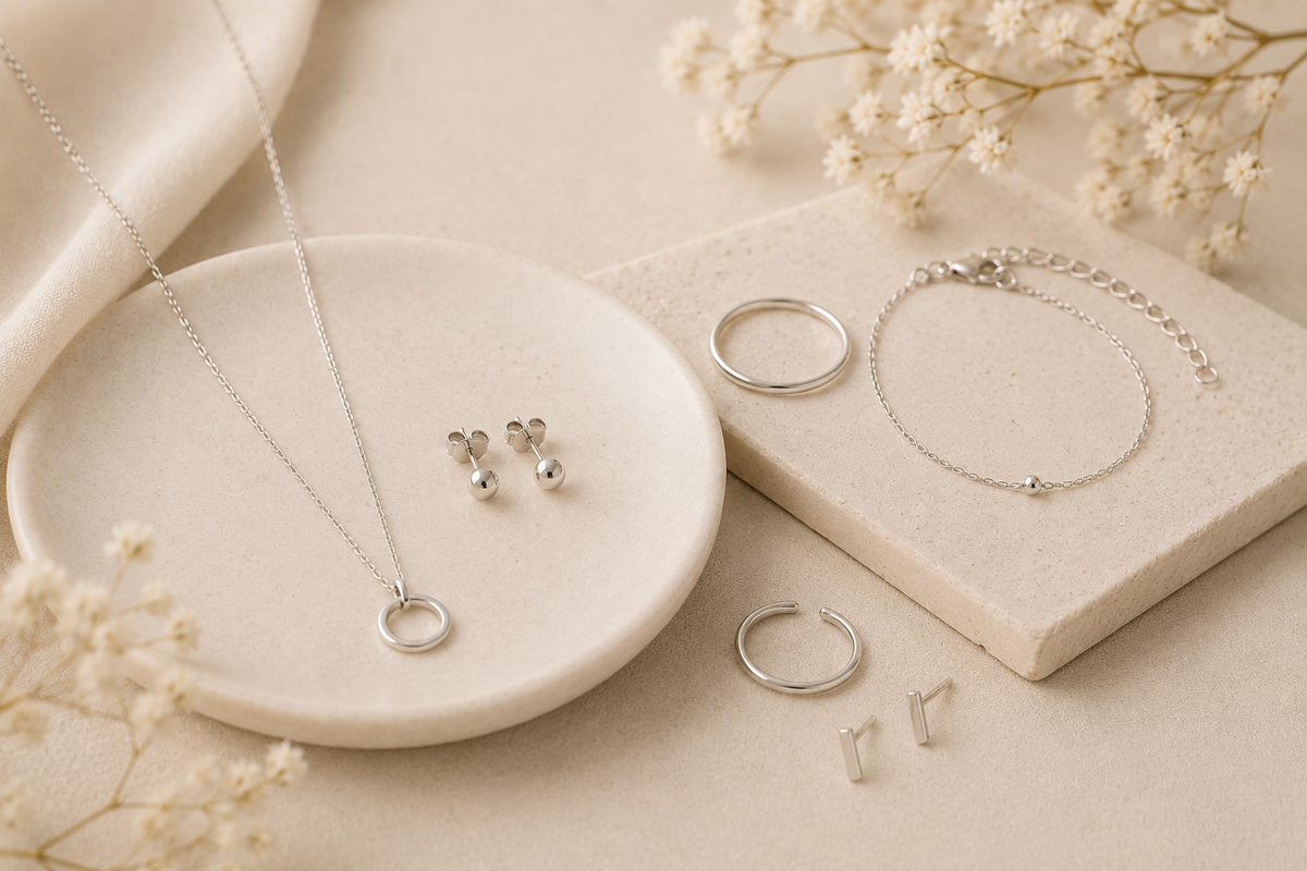 Minimalistischer Schmuck erklärt