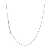 Feine Damenhalskette aus 925 Sterling Silber mit seitlich gesetztem Tropfen-Element und funkelnden Zirkonia, ideal für stilbewusste Frauen im Alltag und zu besonderen Anlässen.