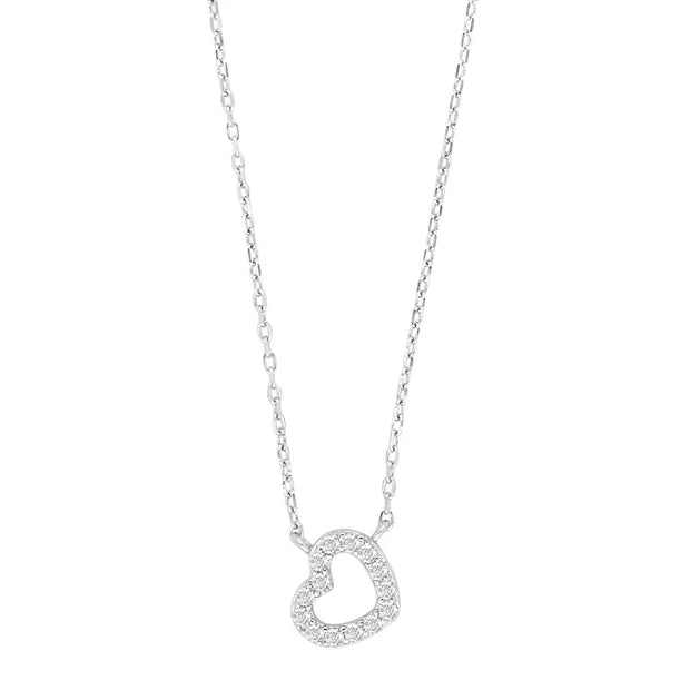 Zarte Kinderkette aus 925 Silber mit funkelndem Herzanhänger – hautfreundlich, leicht und ideal als liebevolles Geschenk für kleine Prinzessinnen.