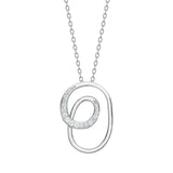 Diese moderne Damen-Halskette aus 925 Sterling Silber, wahlweise vergoldet oder in Silber, besitzt einen abstrakten Doppel-Oval-Anhänger mit Zirkonia-Besatz und richtet sich an stilbewusste Frauen.