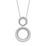 Diese Damenkette aus 925 Sterling Silber mit großem, doppelt kreisförmigem Struktur-Anhänger im modernen Design ist ideal für stilbewusste Frauen als elegantes Accessoire.