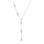 Das Produktbild zeigt eine filigrane Y-Halskette für Damen aus 925 Sterling Silber, wahlweise vergoldet, mit polierten Blattelementen als feminines Alltagsschmuckstück und Geschenkidee.