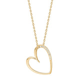 Zarte Damen-Herzkette aus glänzendem Metall in Silber oder vergoldet mit offenem Herzanhänger und funkelnden Steinen, ideal als romantisches Geschenk.