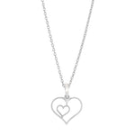 Feine Damen-Halskette mit offenem Doppelherz-Anhänger aus hochwertigem Silber bzw. vergoldetem Silber, minimalistisch gestaltet und ideal als Geschenk für Frauen.