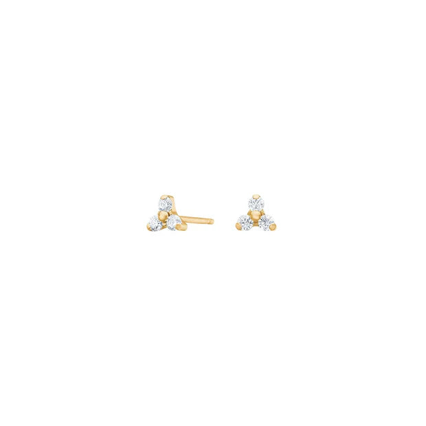 Abgebildet sind filigrane Damen-Ohrstecker aus Titan mit drei funkelnden Zirkonia in Dreiecksform, die sich ideal für empfindliche Ohren und den täglichen Gebrauch eignen.