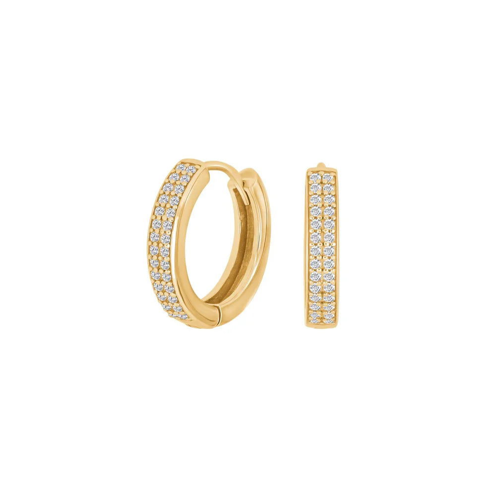 Abgebildet sind elegante Klappcreolen aus 925 Sterling Silber, wahlweise vergoldet, mit Zirkonia-Pavé-Besatz – ideal für stilbewusste Frauen als Alltagsschmuck oder Geschenk.