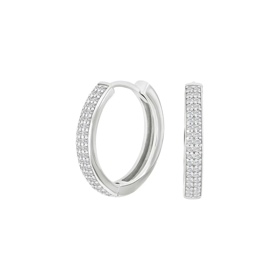 Abgebildet sind elegante Klappcreolen aus 925 Sterling Silber, wahlweise vergoldet, mit Zirkonia-Pavé-Besatz – ideal für stilbewusste Frauen als Alltagsschmuck oder Geschenk.