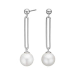 Lange Damen-Ohrstecker aus 925 Sterling Silber, wahlweise vergoldet, mit schlichten Stäben und großen Perlenanhängern, ideal für stilbewusste Frauen zu eleganten Anlässen.