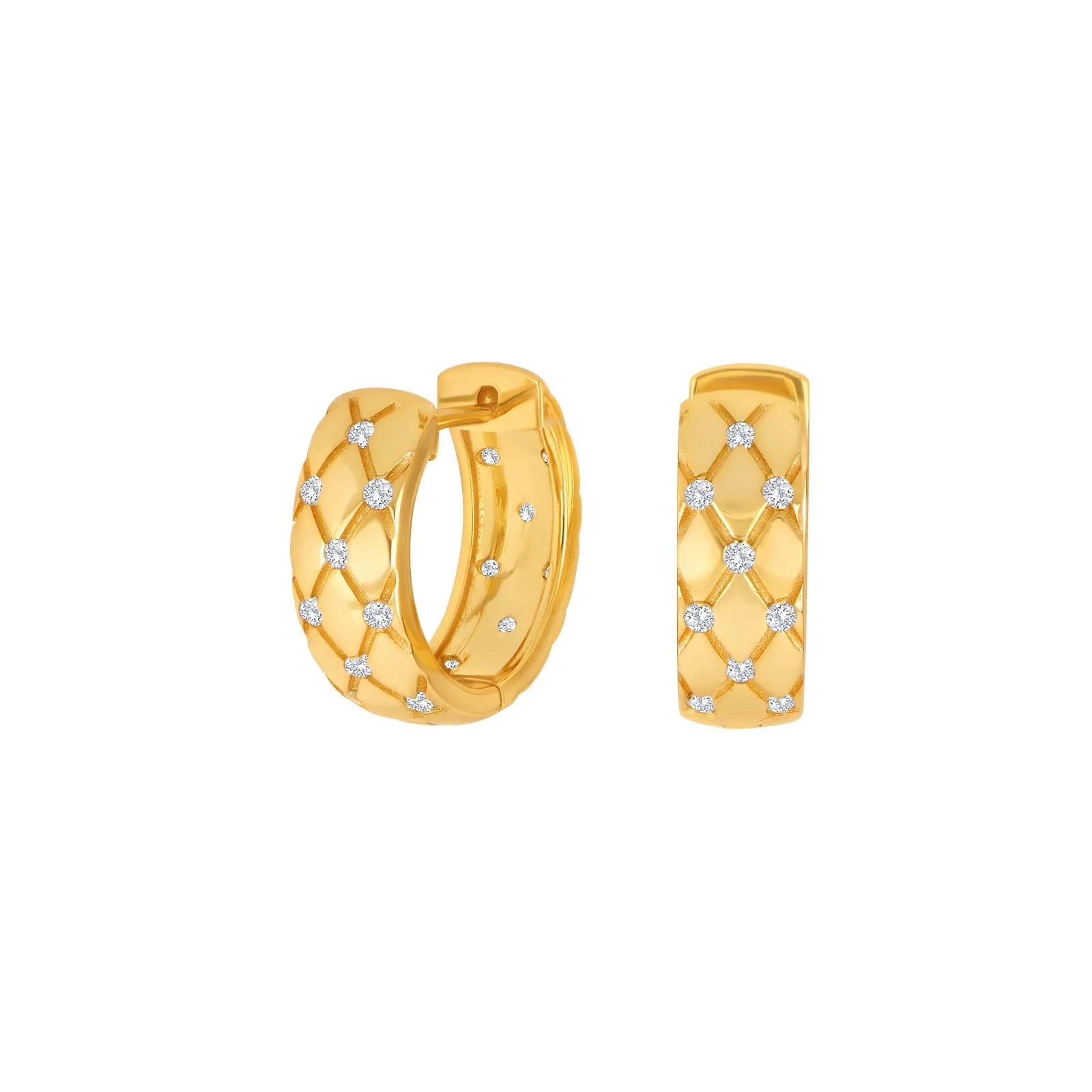 Das Bild zeigt zarte Damen-Creolen aus 925 Sterling Silber mit glatt polierter Oberfläche und eingestreuten Zirkonia-Steinen, die besonders für stilbewusste Frauen im Alltag und zu besonderen Anlässen geeignet sind.