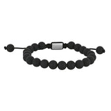 Das Bild zeigt ein Herrenarmband aus matten schwarzen Achatperlen mit verstellbarem schwarzem Textilband und Edelstahl-Element, das für modebewusste Männer im Alltag und zu besonderen Anlässen designt ist.