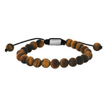 Produktfoto: verstellbares Herrenarmband aus 8-mm-Tigerauge-Perlen mit schwarzem Makramee-Band und poliertem Edelstahl-Element, natürliche Maserung, weißer Hintergrund.