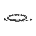 Das Bild zeigt ein verstellbares Unisex-Perlenarmband aus schwarzem Achat mit Edelstahlelementen in Silber oder Gold, Makramee-Verschluss und schwarzer Textilkordel für stilbewusste Damen und Herren.