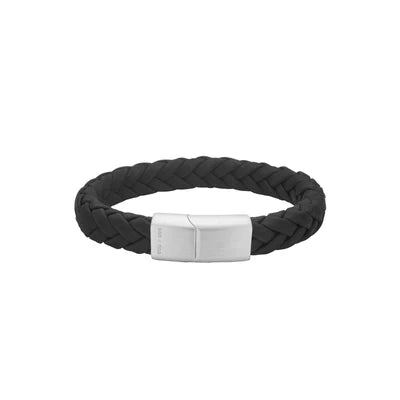Das geflochtene Herrenarmband aus braunem und schwarzem Kalbsleder mit hochwertigem Edelstahl-Magnetverschluss ist ein modernes Accessoire für stilbewusste Männer.