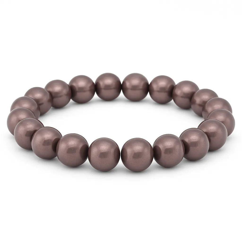 Elastisches Armband aus runden, glänzenden Perlen in schimmerndem Dunkelgrau auf weißem Hintergrund.