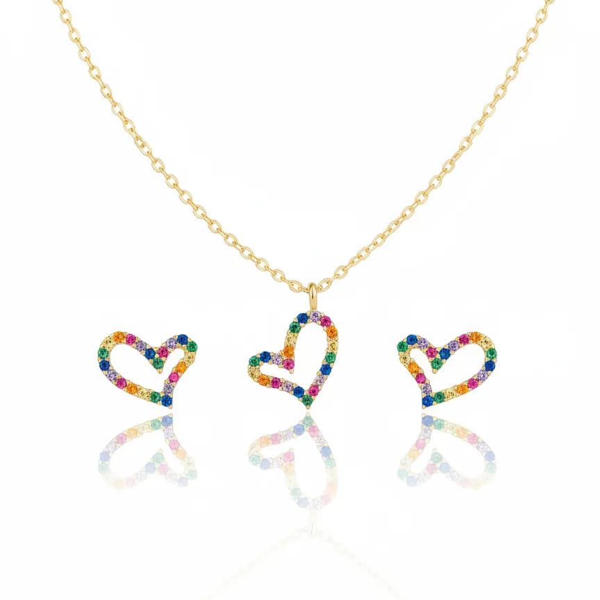 Vergoldetes Schmuckset aus 925 Sterling Silber mit bunter Herzform – Halskette und Ohrringe besetzt mit funkelnden, mehrfarbigen Zirkonia-Steinen im modernen Design.